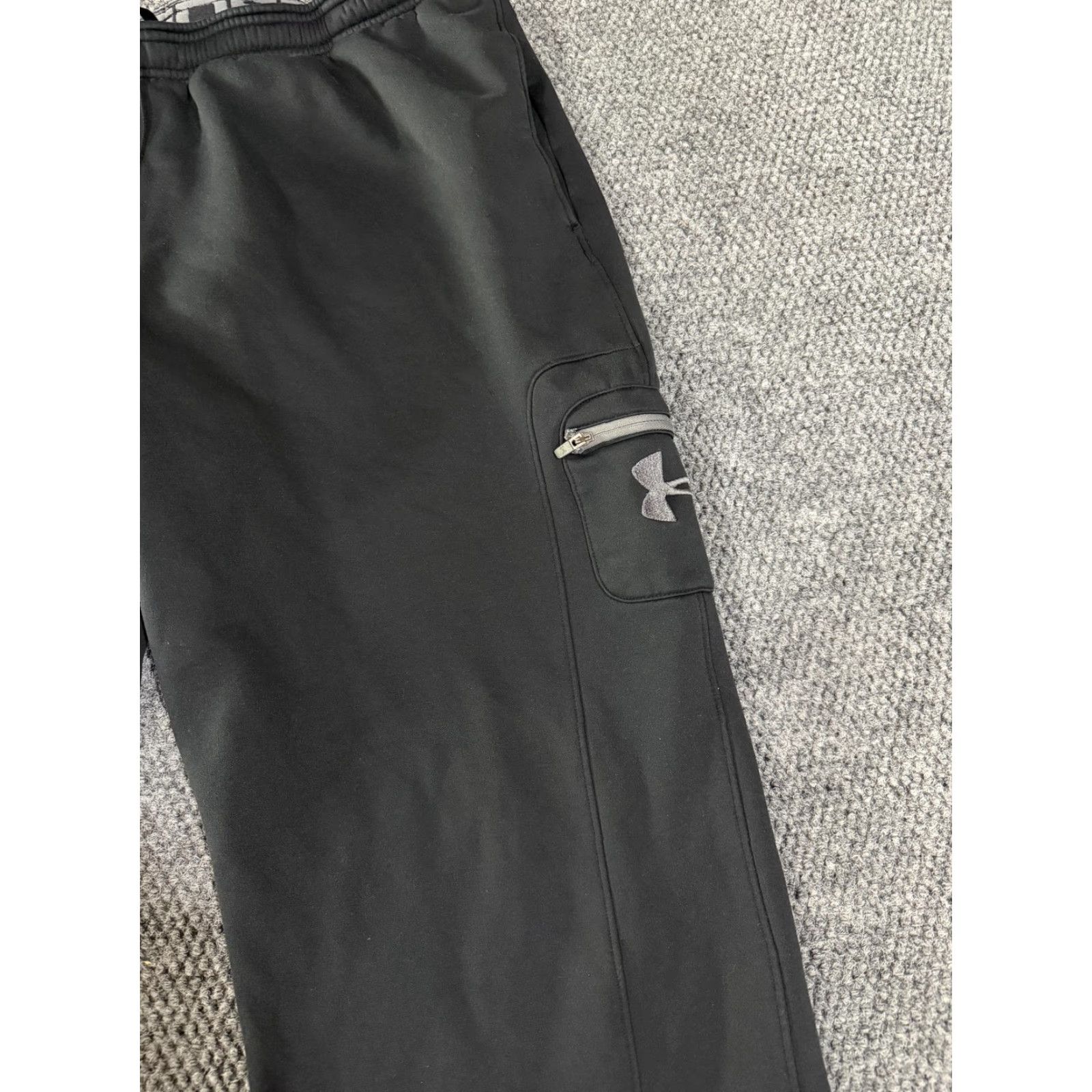 Under Armour Under Armour Pants Mens XL Black Softshell Track Zip Pocket Athletic Warm Up Size US 36 / EU 52 - 4 Thumbnail