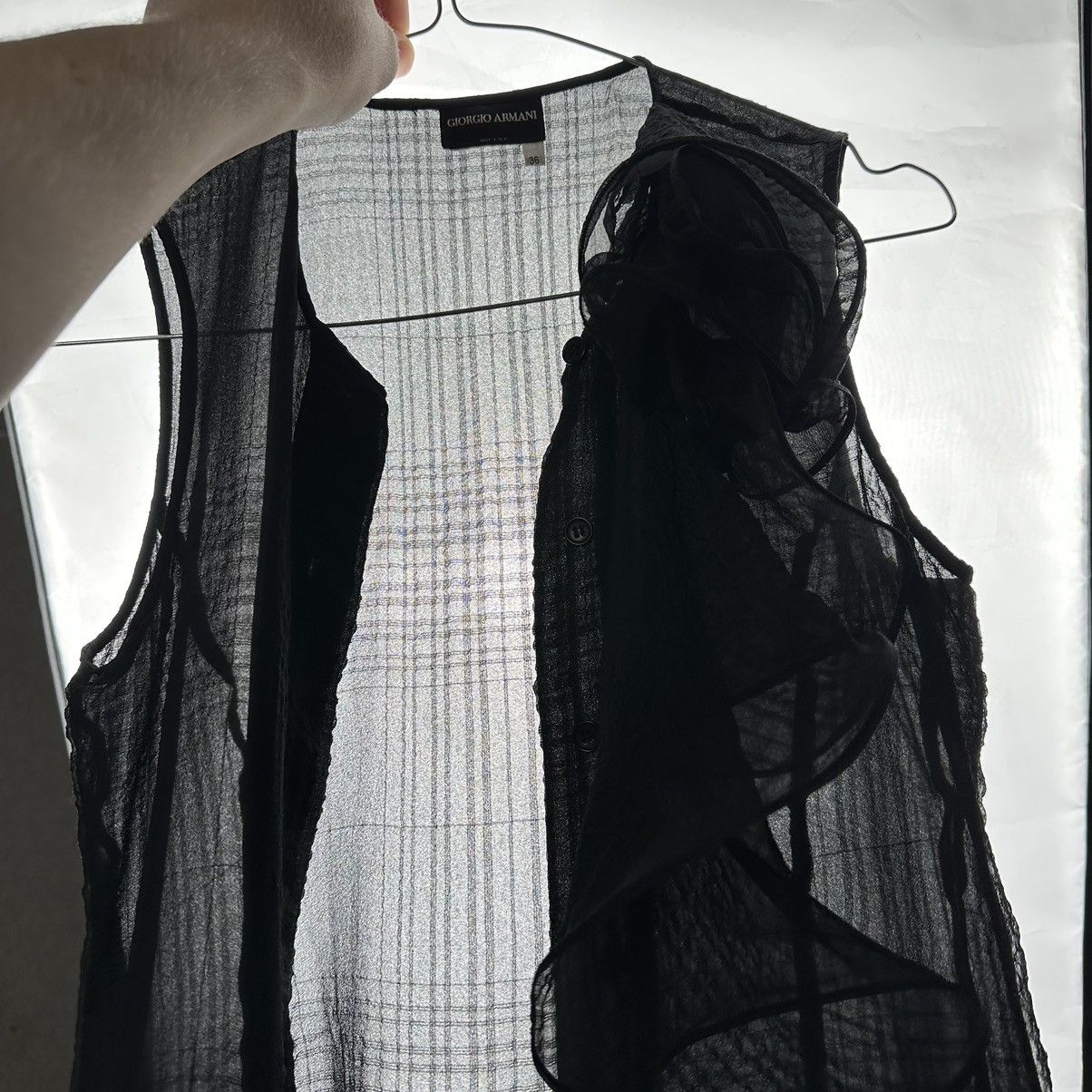 Emporio Armani Emporio Armani Black Sheer Crepe Sleeveless Bow Top Silk Size XS / US 0-2 / IT 36-38 - 15 Thumbnail