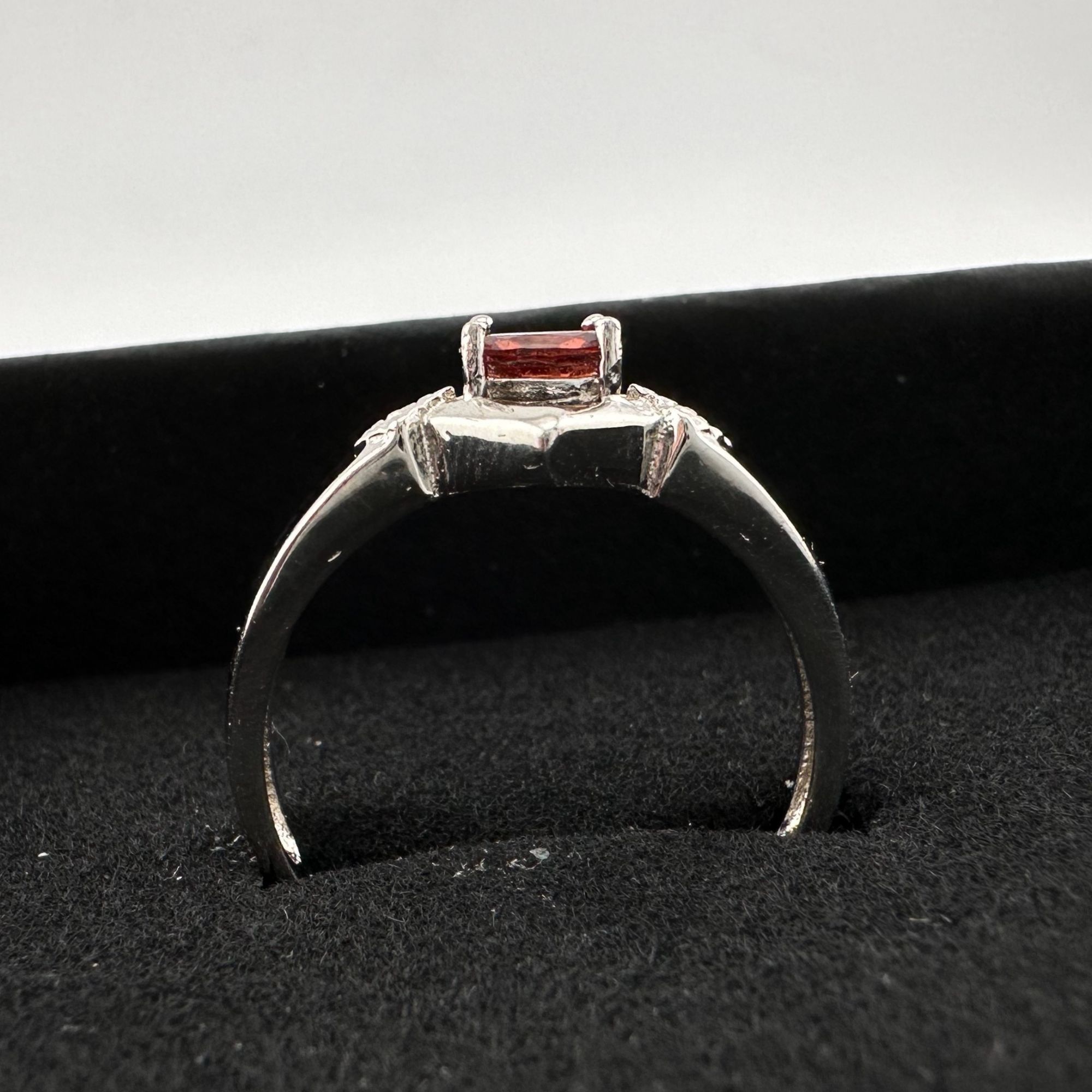 Other Romanitc and Beautiful Natural Garnet Ring Size 8 Size ONE SIZE - 15 Thumbnail