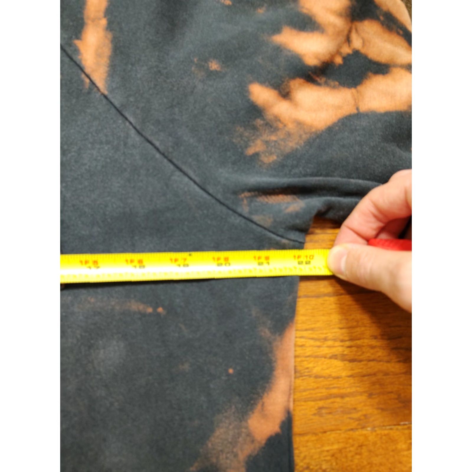 Under Armour VINTAGE Under Armour Tie Dye Acid Wash Hoodie Sweatshirt Black Mens Tag Small Size US S / EU 44-46 / 1 - 6 Thumbnail