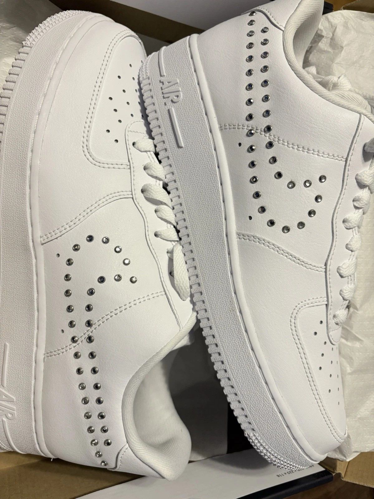 Nike New Size 10.5 - Nike Air Force 1 '07 Studded Swoosh Size US 10.5 / IT 40.5 - 3 Thumbnail