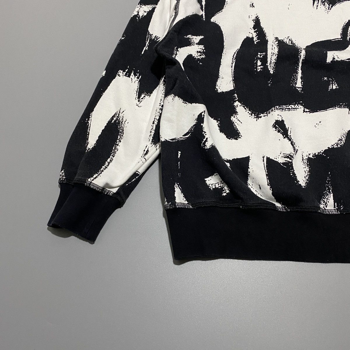 Alexander McQueen Graffiti Logo Print Sweatshirt Size US XXS / EU 40 - 7 Thumbnail