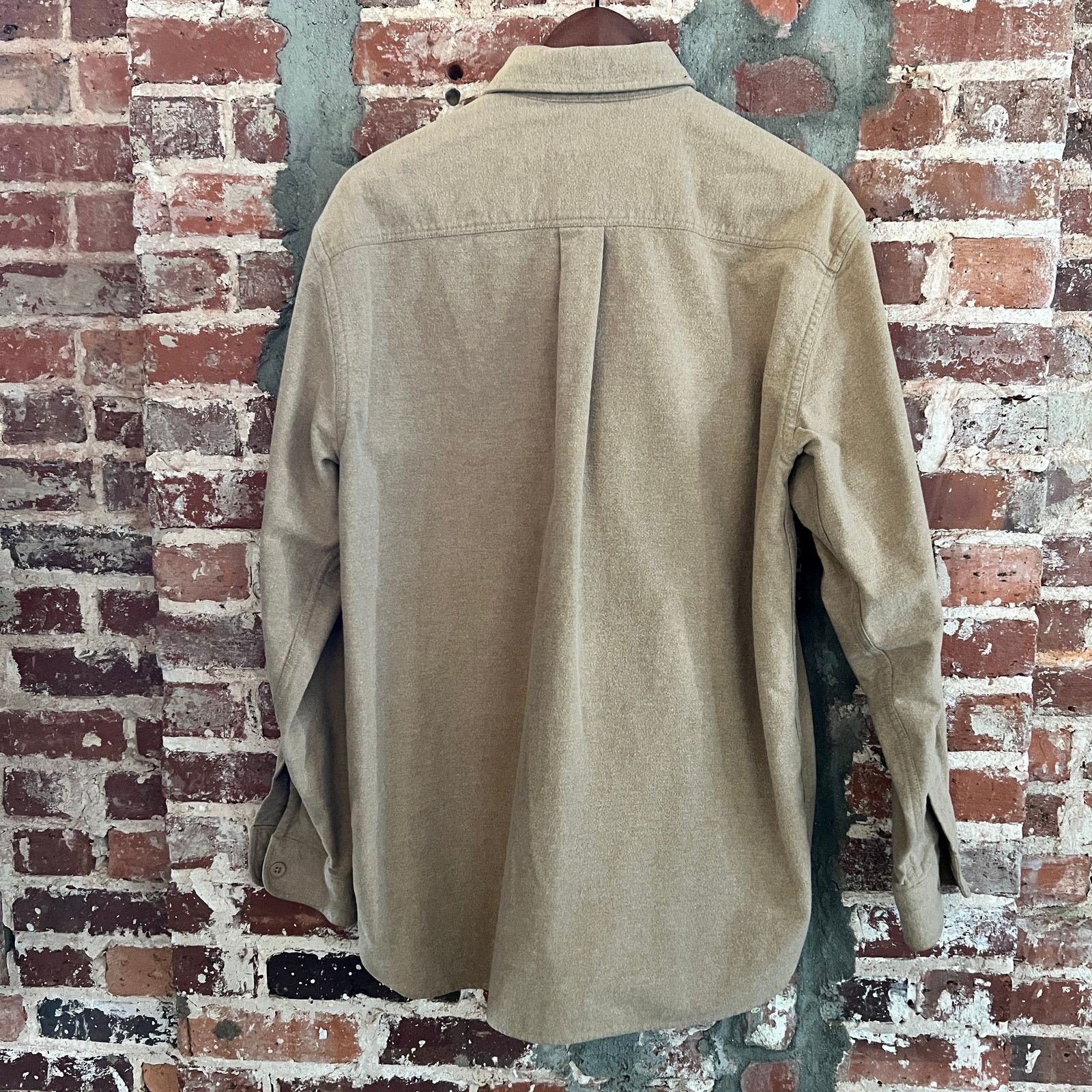 L.L. Bean Vintage L.L. BEAN Men's Beige Chamois Shirt M 23x31 Size US M / EU 48-50 / 2 - 4 Thumbnail
