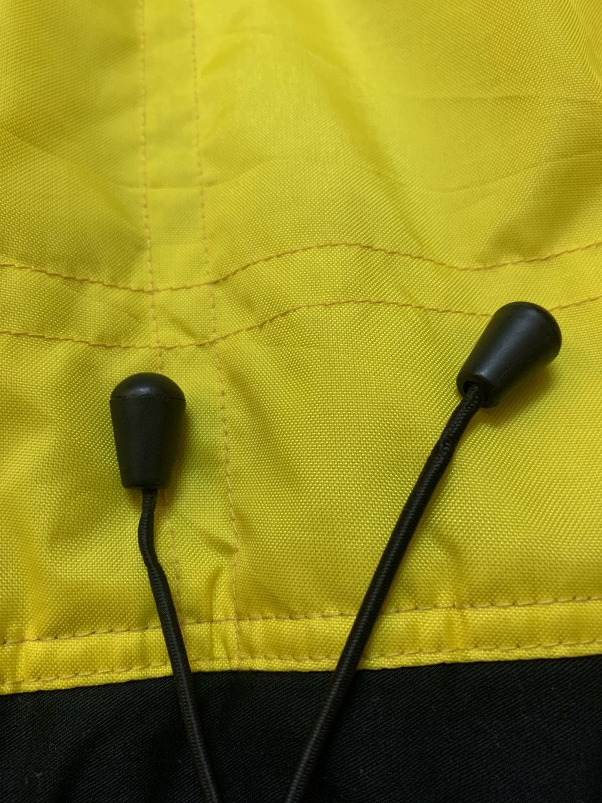 Ferrari Vintage Ferrari Puffer Assymetric Jacket Nismo Leyton TRD Size US L / EU 52-54 / 3 - 16 Thumbnail