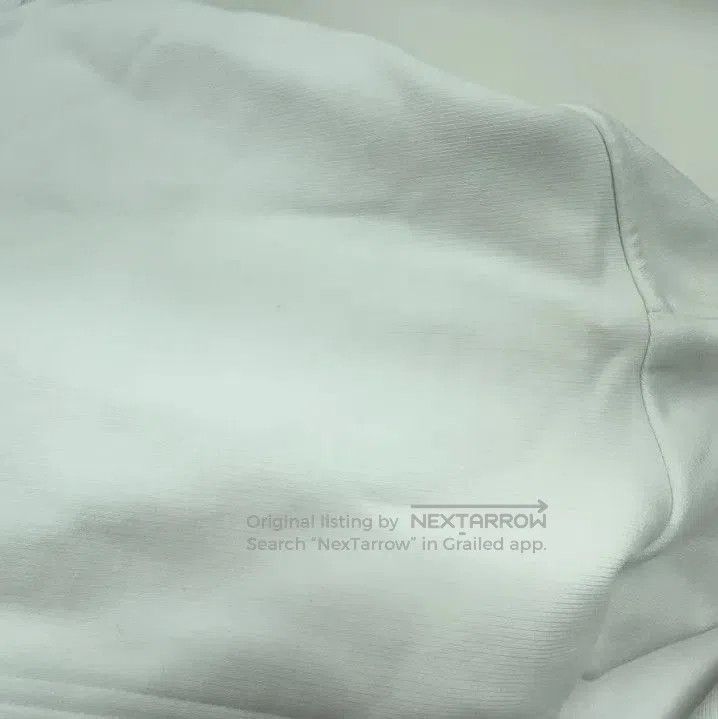Balenciaga Balenciaga Logo Hoodie for Men in White. Size US M / EU 48-50 / 2 - 8 Thumbnail