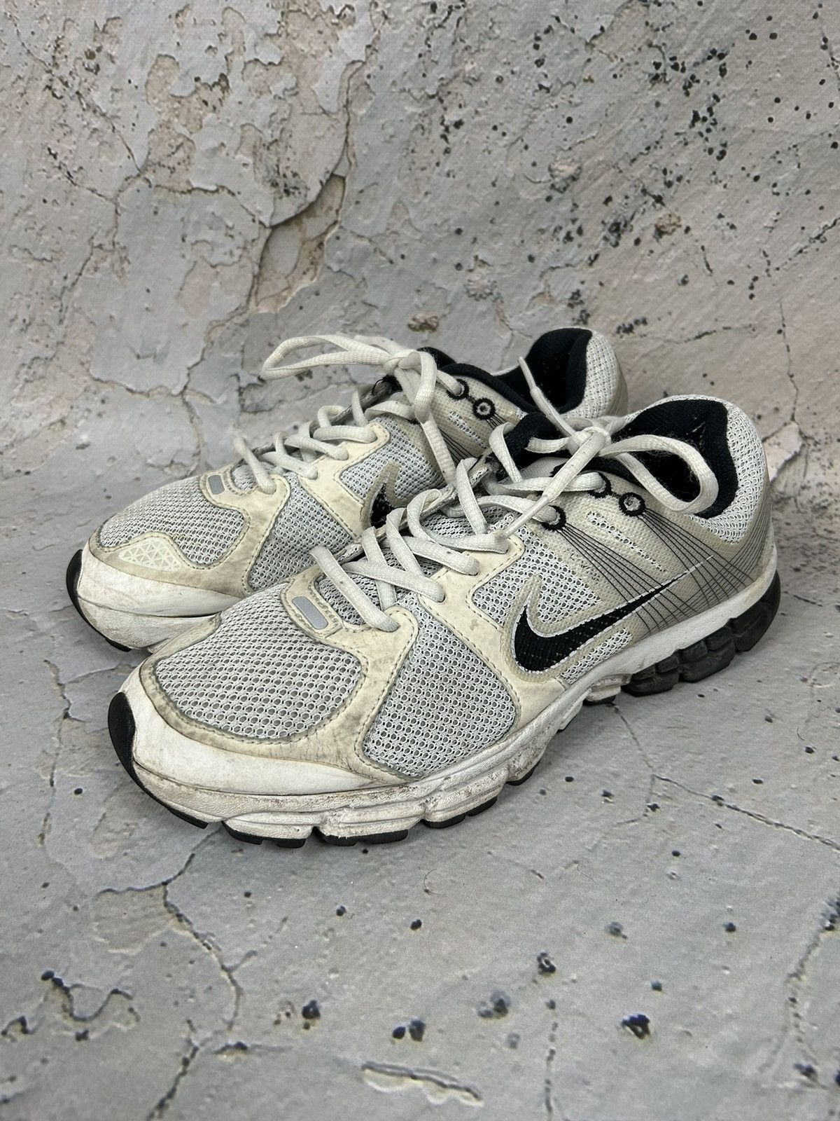 Nike Vintage Nike Sneakers Swoosh Y2K 90s Streetwear Retro Size US 8.5 / EU 41-42 - 2 Thumbnail