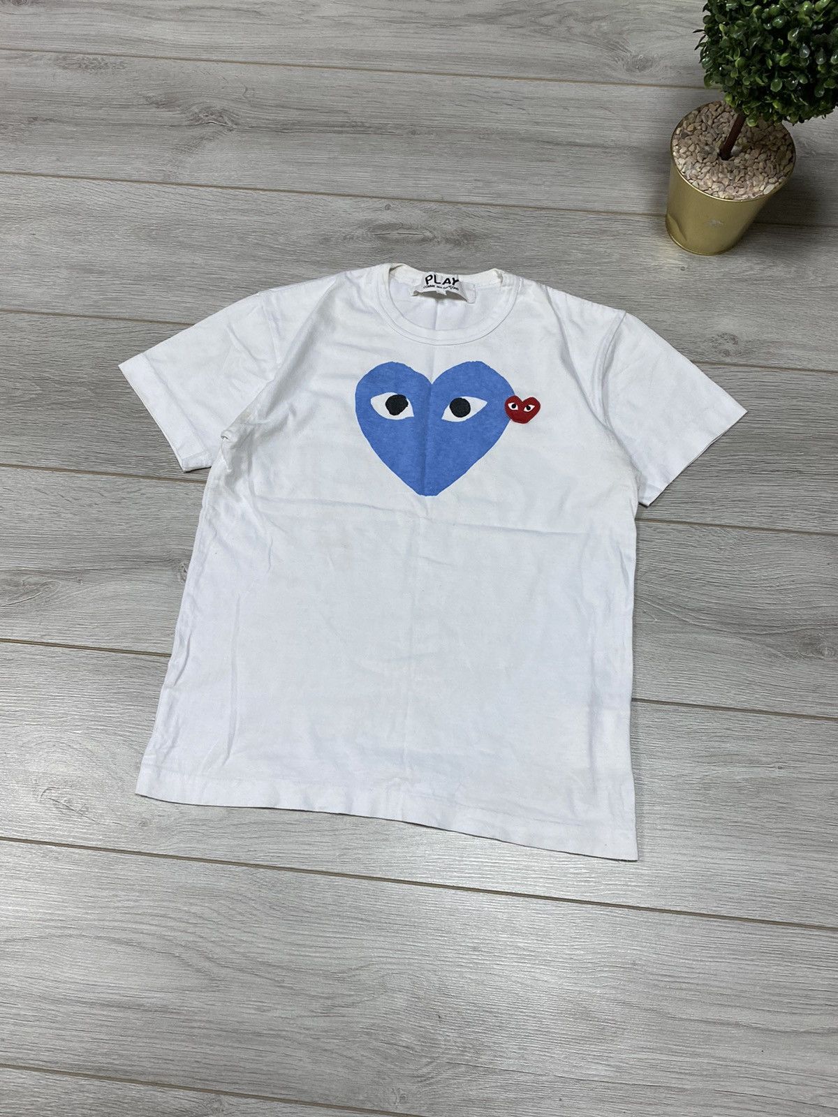 Comme des Garcons PLAY PLAY Comme des garçons vintage big heart t-shirt Size US S / EU 44-46 / 1 - 2 Thumbnail