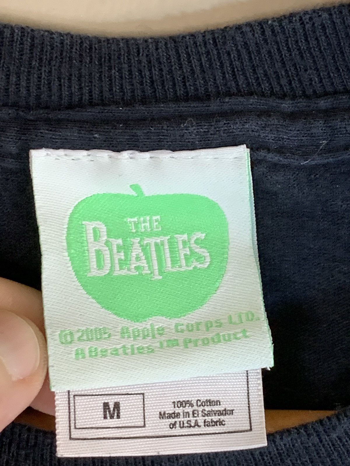 Band Tees × Vintage RARE* Vintage 2005 The Beatles Abbey Road Album Band T-Shirt Size US M / EU 48-50 / 2 - 5 Thumbnail