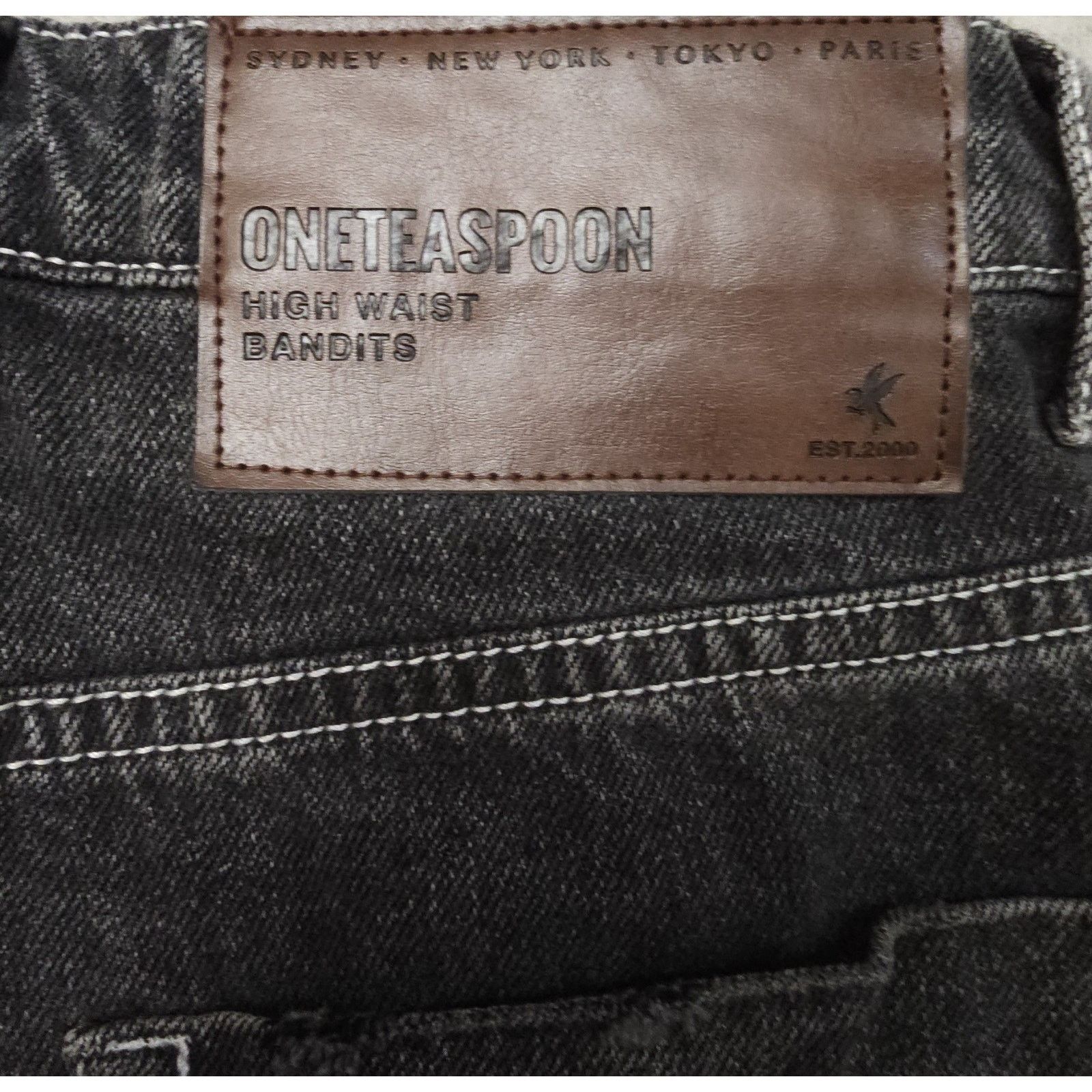 One Teaspoon One Teaspoon High Waisted Washed Black Bandits Shorts 26 Size 26" / US 2 / IT 38 - 7 Thumbnail