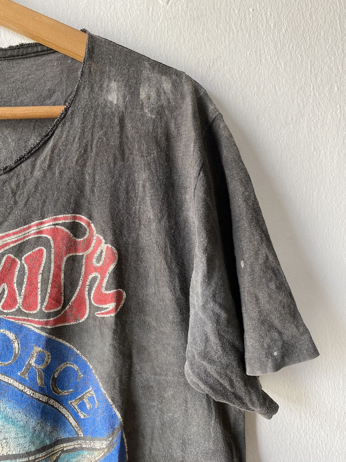 Band Tees Vintage 80s Aerosmith Rusty Stain Distressed Band Tee Size US M / EU 48-50 / 2 - 6 Thumbnail