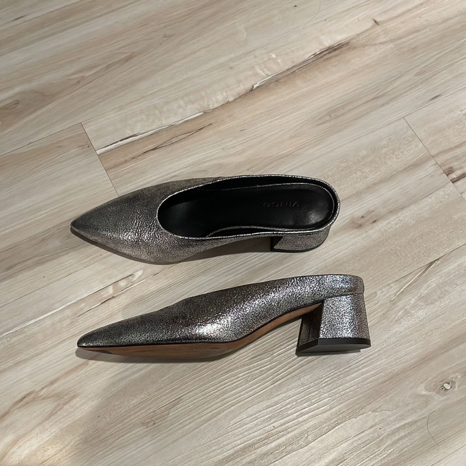 Vince VINCE Ralston Pointy Toe Mule In Silver Metallic leather 6M Size US 6 / IT 36 - 8 Thumbnail