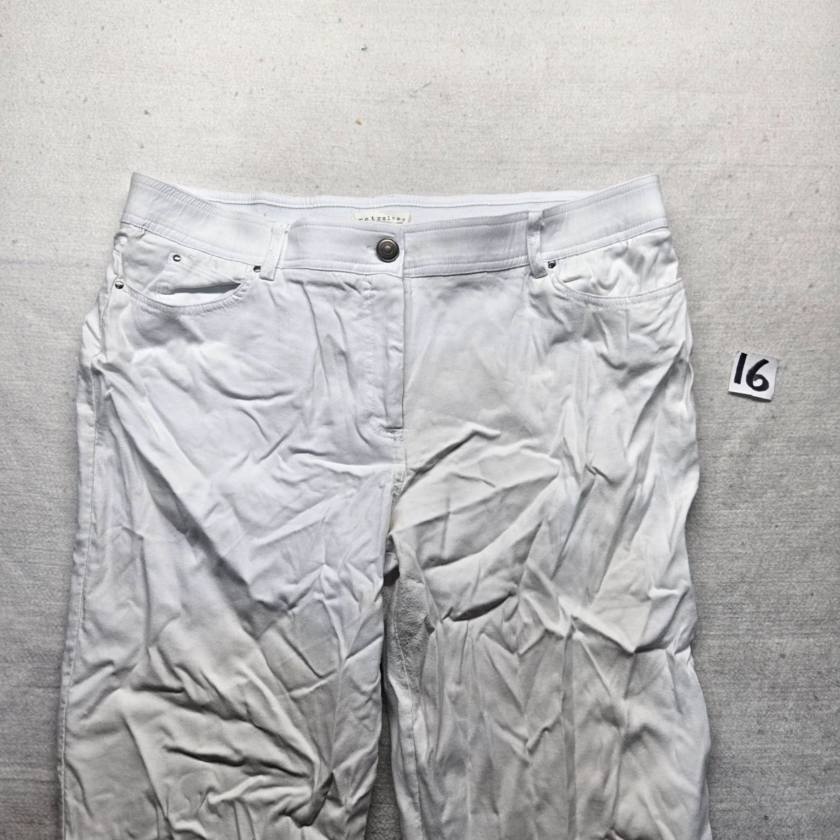 Vintage VINTAGE Retrology Women's Chino Pants Cropped Tapered Leg Solid White Size 16 Casual Size 38" / US 16 / IT 52 - 2 Thumbnail