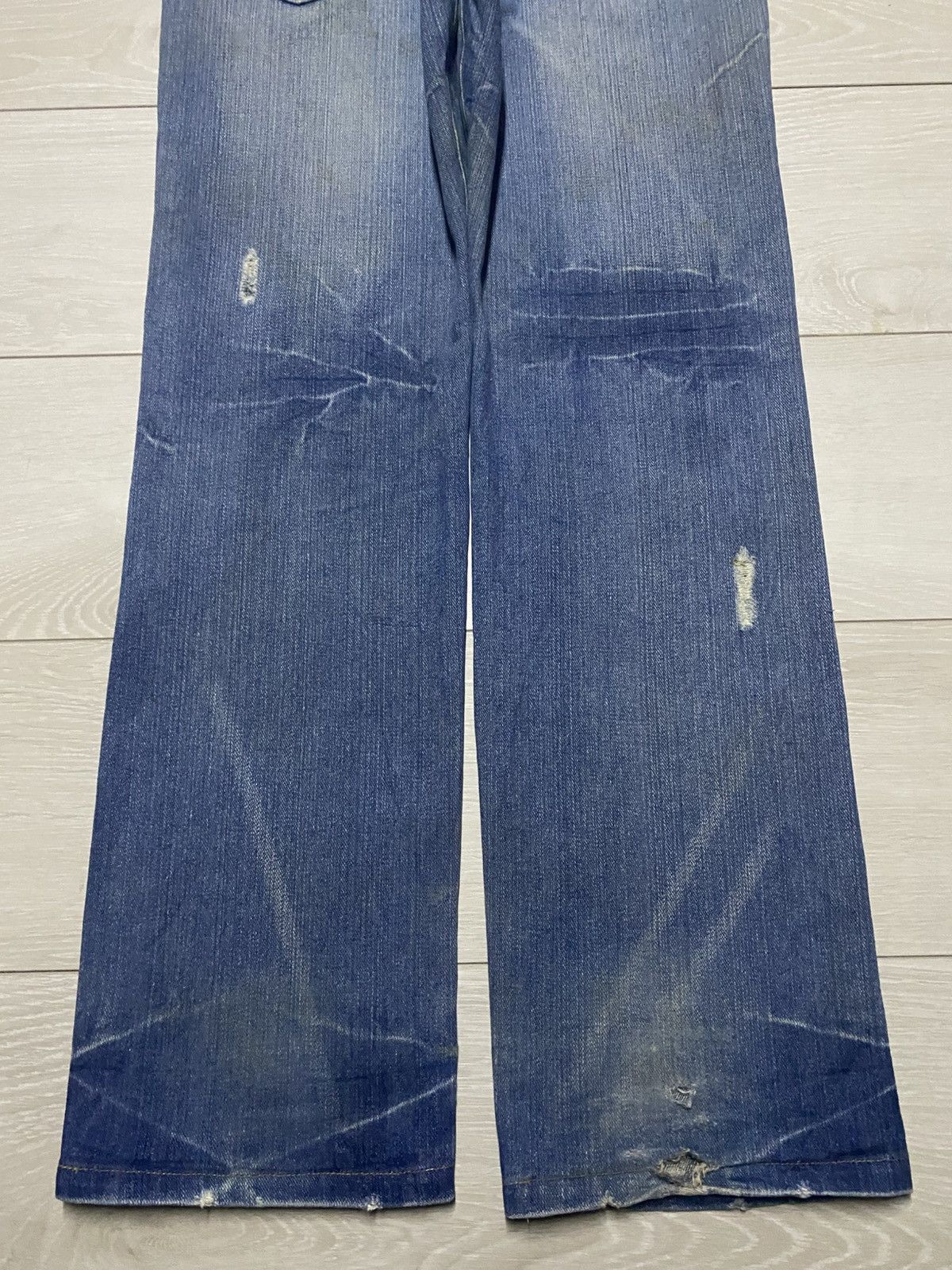 Vintage Vintage Japanese Brand Mud Wash Distressed Loose Jeans Size US 33 - 6 Thumbnail