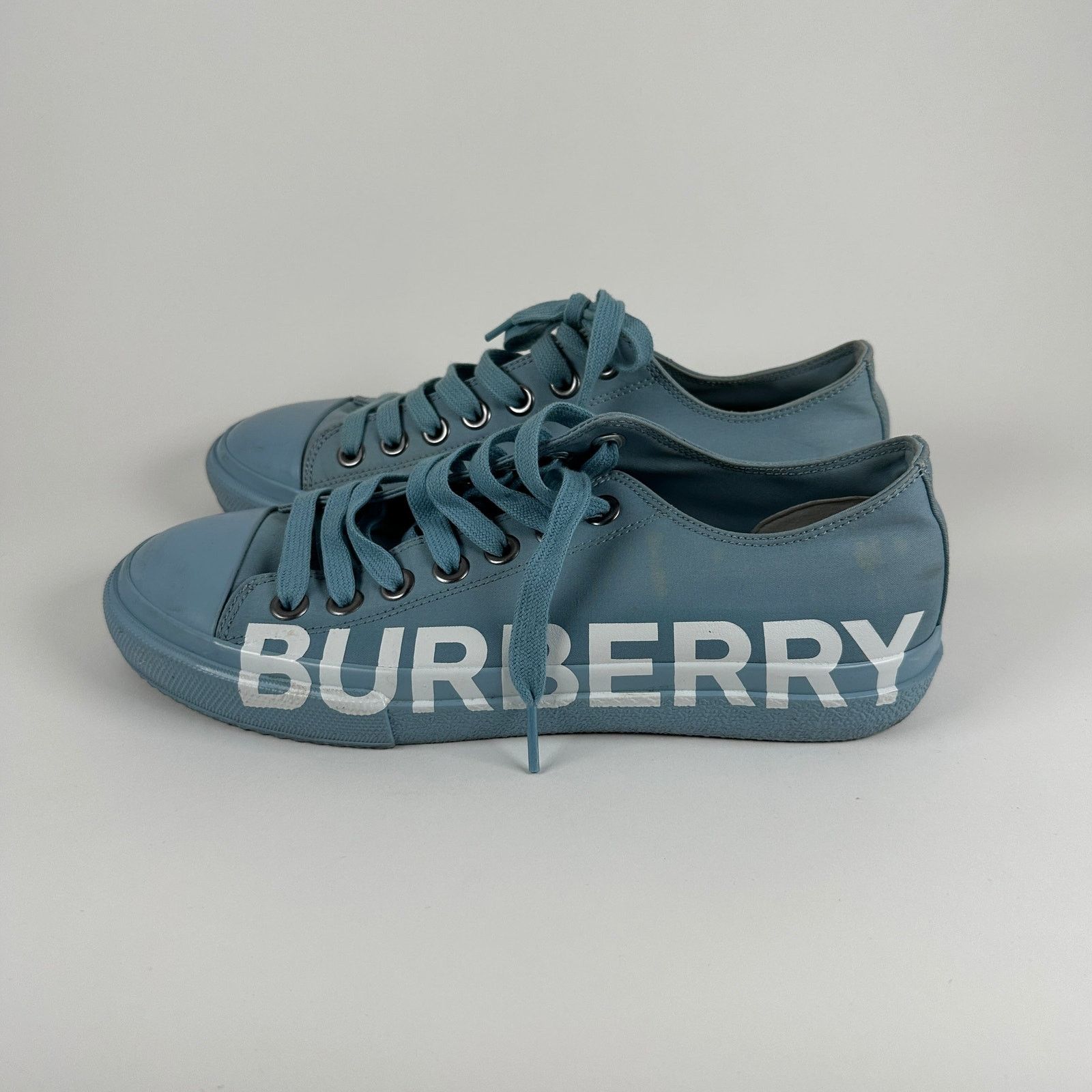 Burberry Burberry Baby Blue Side Logo Low-Top Sneaker Size 8 Size US 8 / EU 41 - 4 Thumbnail