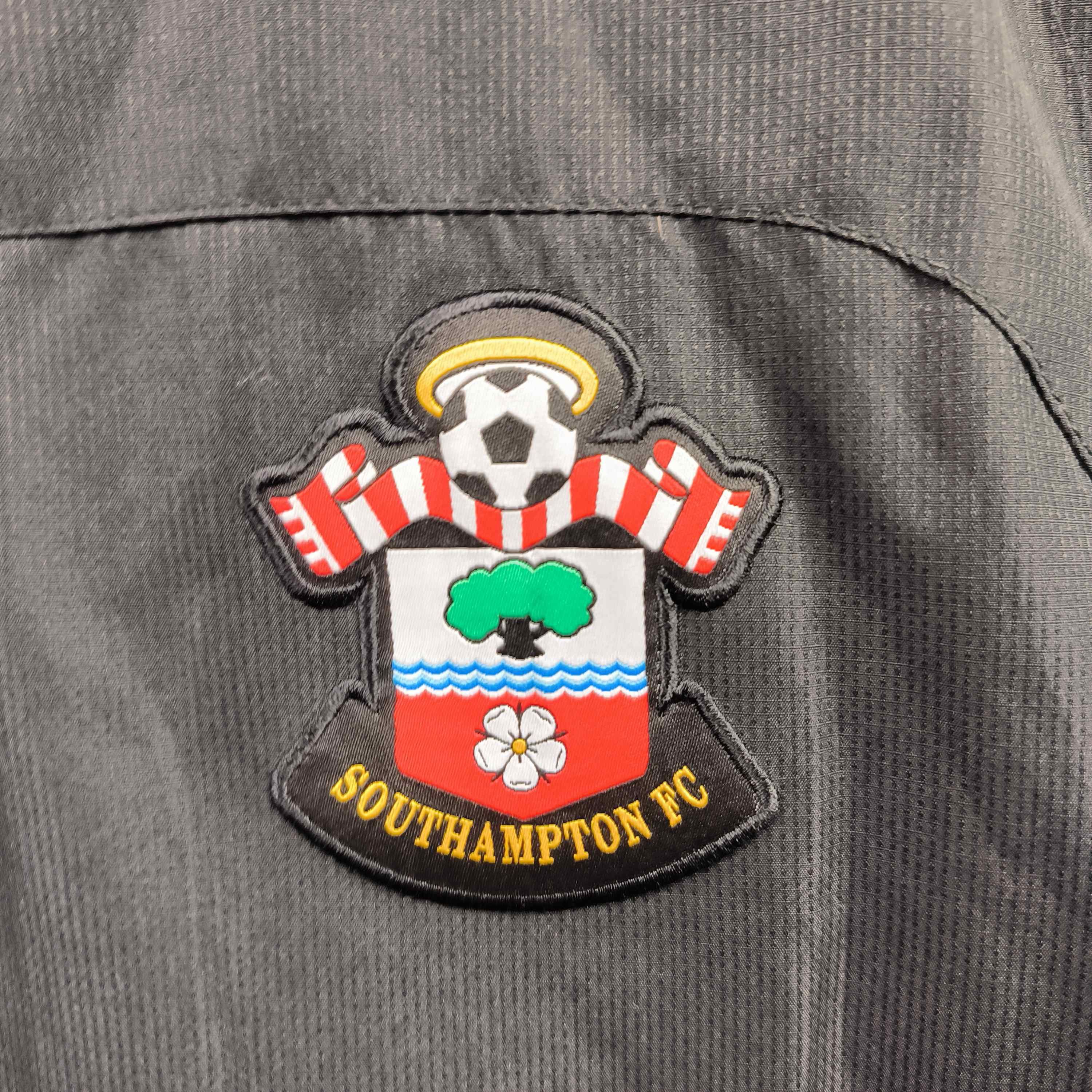 Hummel Southampton 2021-22 Hummel track top size S Size US S / EU 44-46 / 1 - 3 Thumbnail