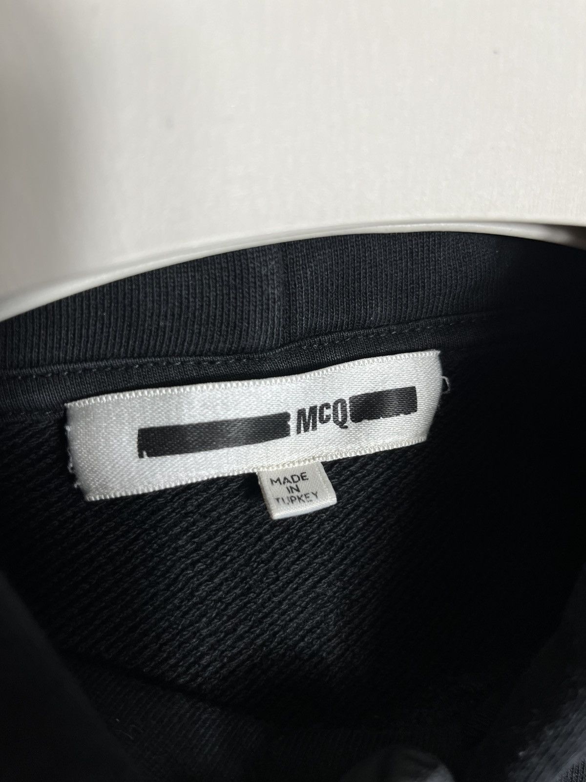 Alexander McQueen MCQ ALEXANDER MCQUEEN VELVET LOGO HOODED MENS BLACK Size US S / EU 44-46 / 1 - 5 Thumbnail