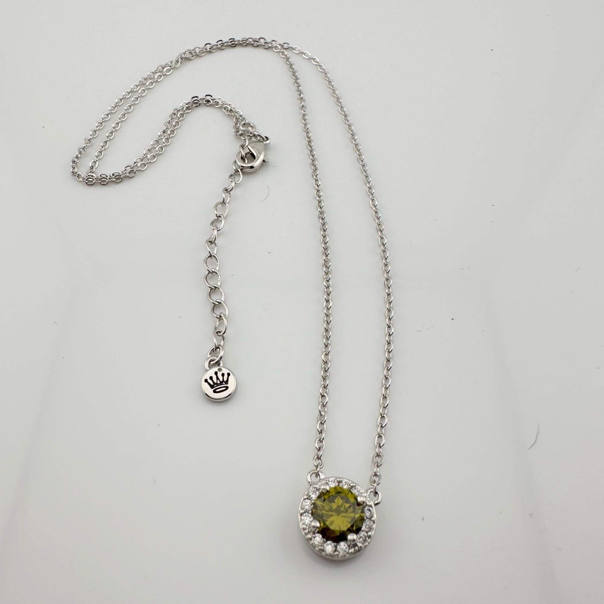 Other Beautiful Green Peridot & White Topaz Round Halo Necklace an Size ONE SIZE - 12 Thumbnail