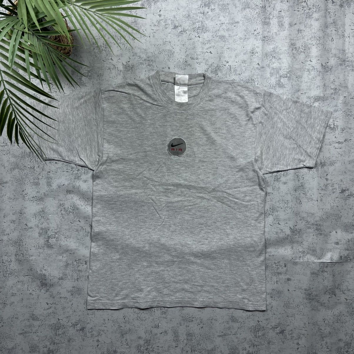 Nike 90s NIKE AIR CENTRAL SWOOSH VINTAGE Y2K OVERSIZED T-SHIRT Size US L / EU 52-54 / 3 - 1 Thumbnail