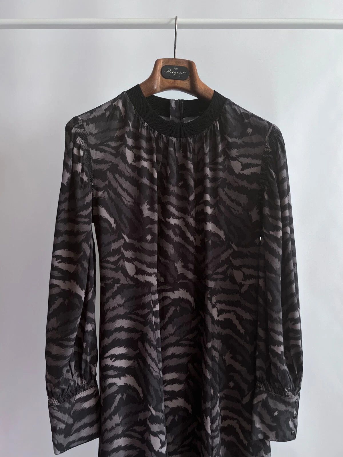 Allsaints AllSaints Fayre Remix Print Crepe Midi Dress Long Sleeves Size M / US 6-8 / IT 42-44 - 5 Thumbnail