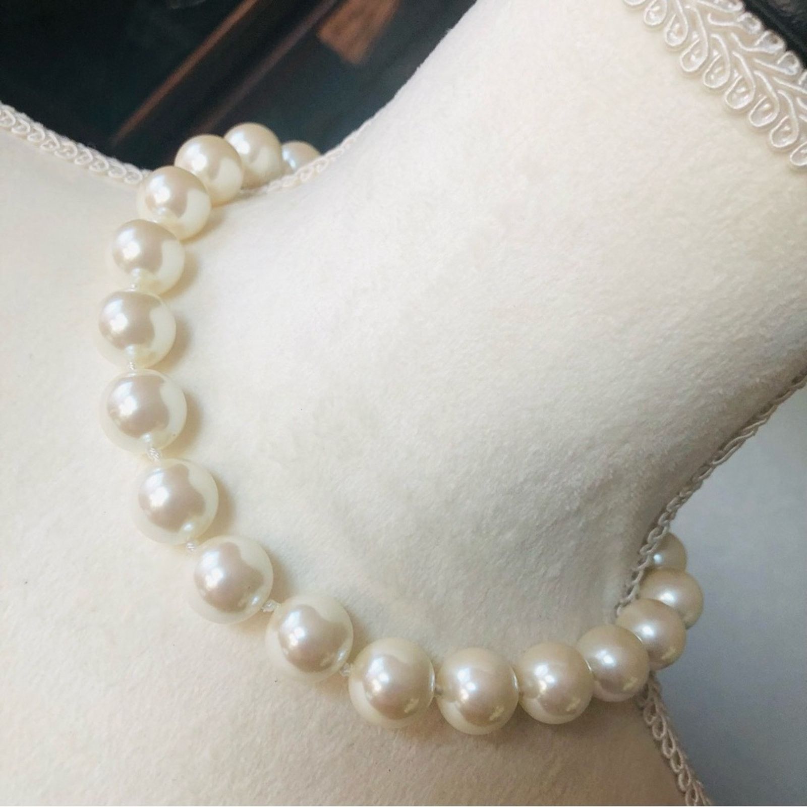 Vintage Vintage opalescent finish cream pearl choker necklace Size ONE SIZE - 1 Thumbnail
