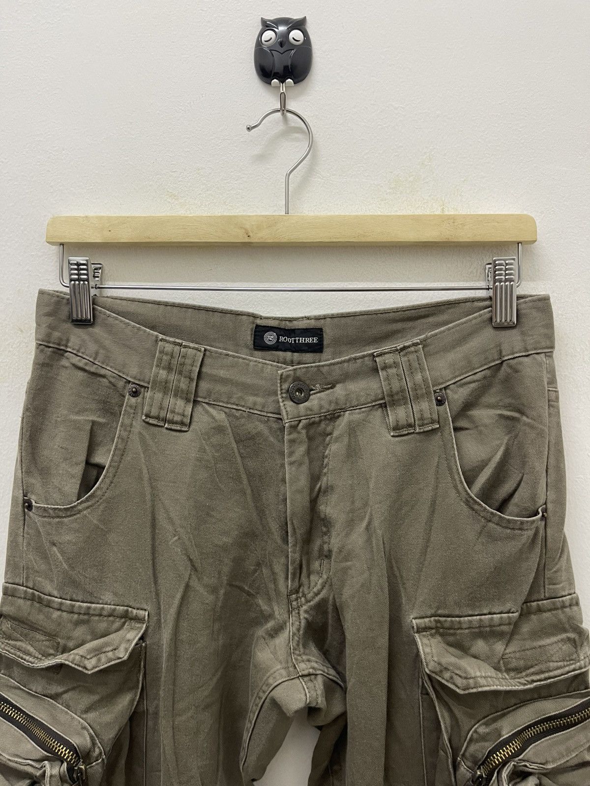 Japanese Brand Rare Vintage ROOT THREE 3D Pocket Flare Cargo Pant Size US 29 - 8 Thumbnail