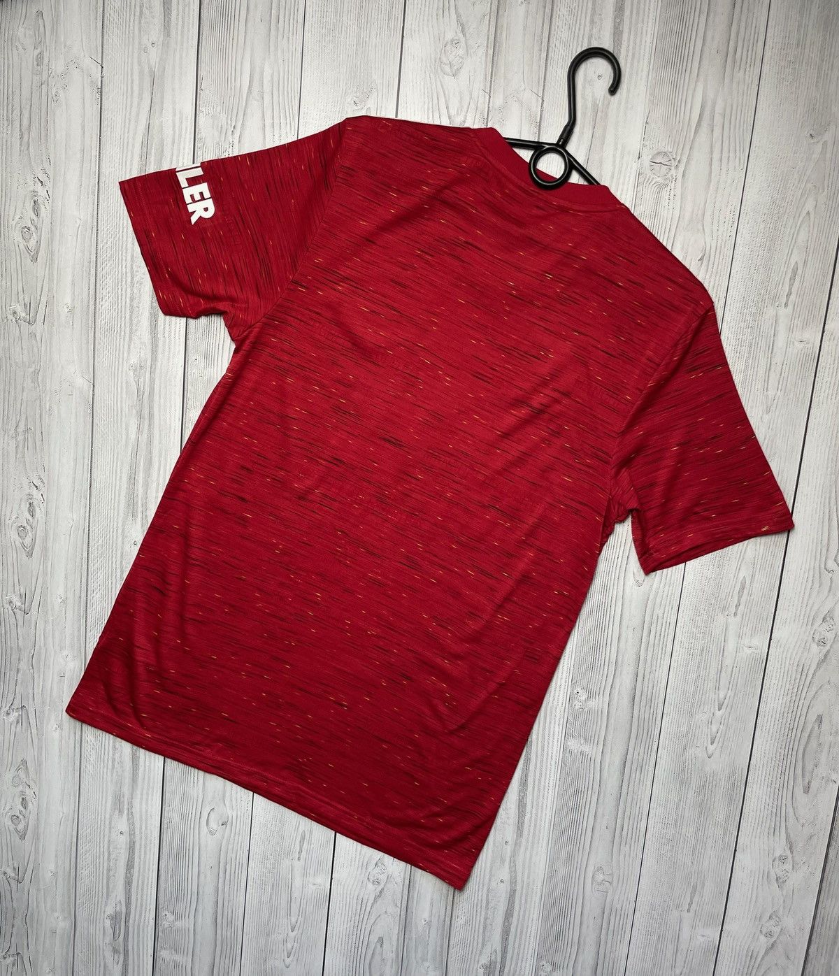 Adidas Manchester United adidas soccer jersey size M red logo Size US M / EU 48-50 / 2 - 5 Thumbnail
