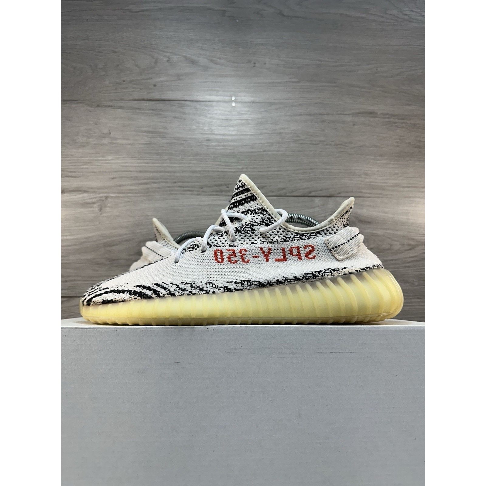 Adidas Adidas Yeezy Boost 350 V2 Zebra - Size 9.5 Size US 9.5 / EU 42-43 - 1 Thumbnail