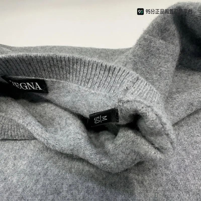 Ermenegildo Zegna Zegna Men's Loose Round Neck Solid Long. Size US M / EU 48-50 / 2 - 2 Thumbnail