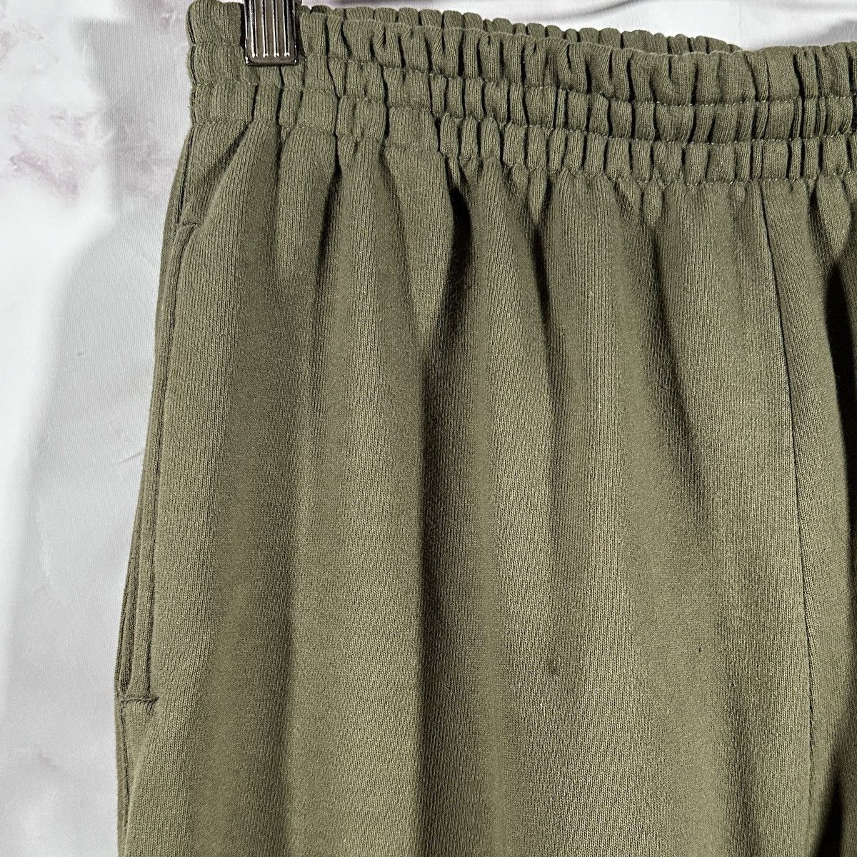 JJJJound Navy J/90 Sweatpants & Standard Issue Olive Green Sweatpants Size US 36 / EU 52 - 8 Thumbnail