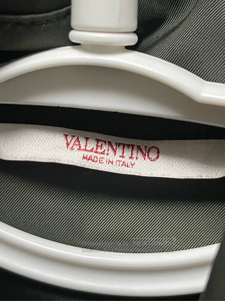 Valentino Valentino Classic logo V jacket on the chest Size US M / EU 48-50 / 2 - 3 Thumbnail