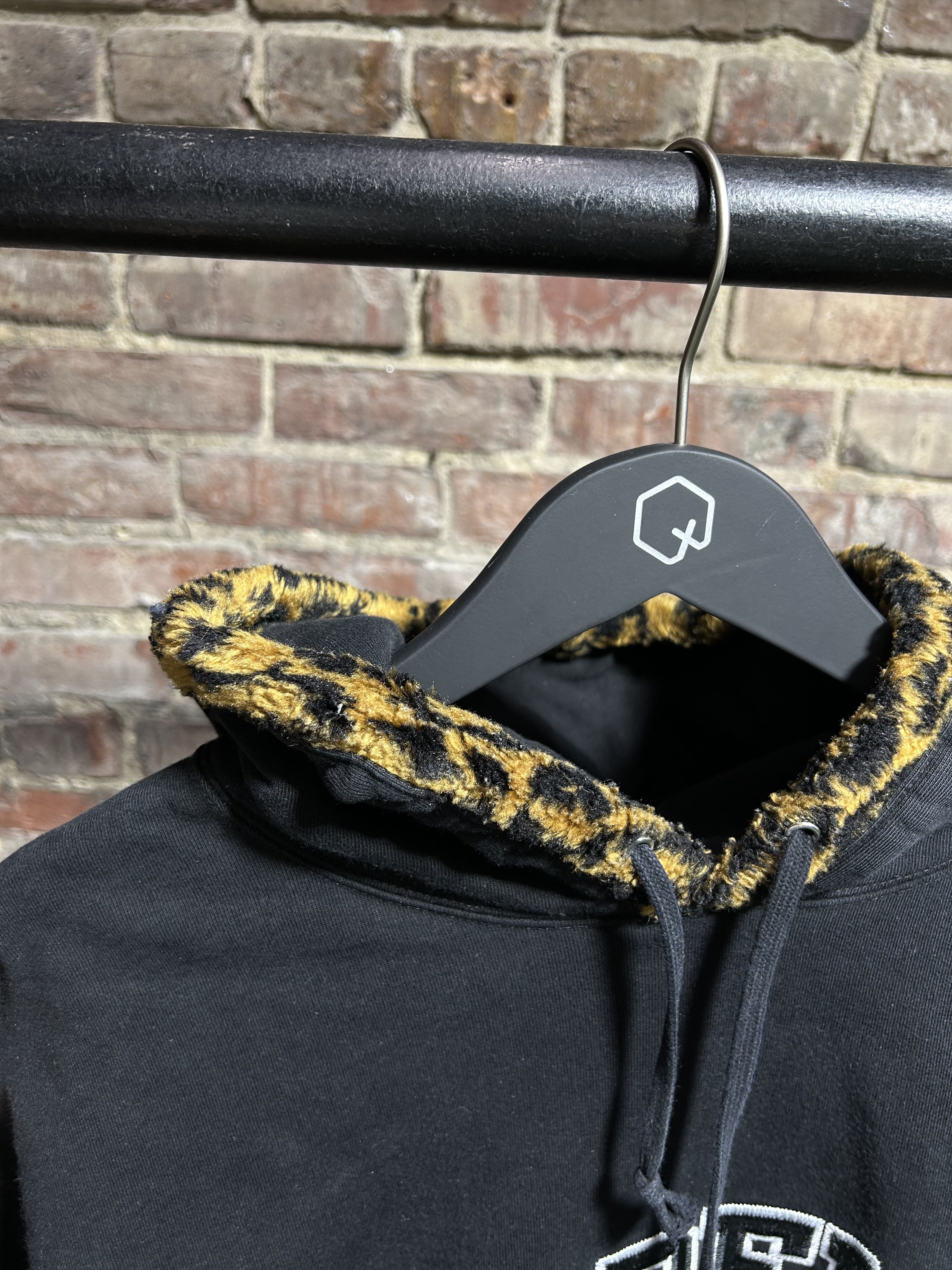 Supreme Supreme Leopard Trim Hoodie Size US XL / EU 56 / 4 - 3 Thumbnail