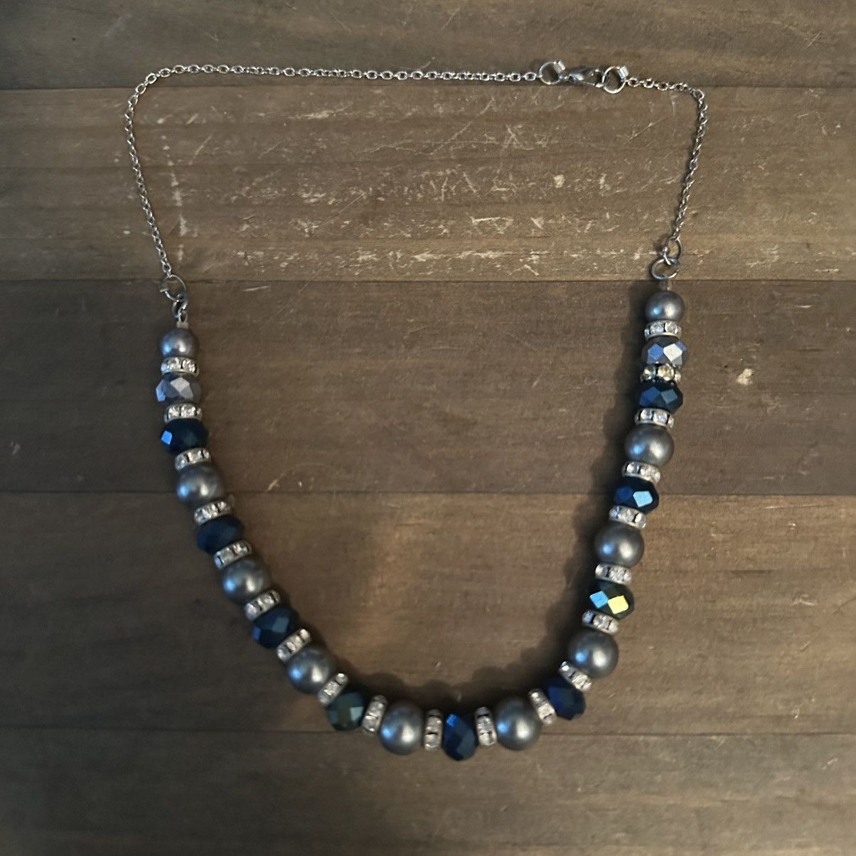 Other Silver tone gray and blue pearls & rhinestones bead necklace Size ONE SIZE - 2 Thumbnail