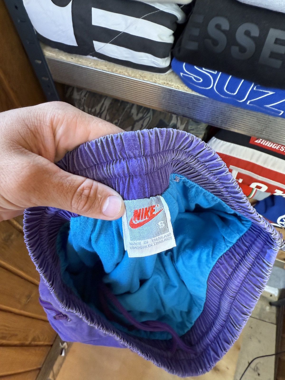Japanese Brand Nike Vintage Nylon Pants Baggy Wide Woven Sweatpants Japan Size US 32 / EU 48 - 9 Thumbnail