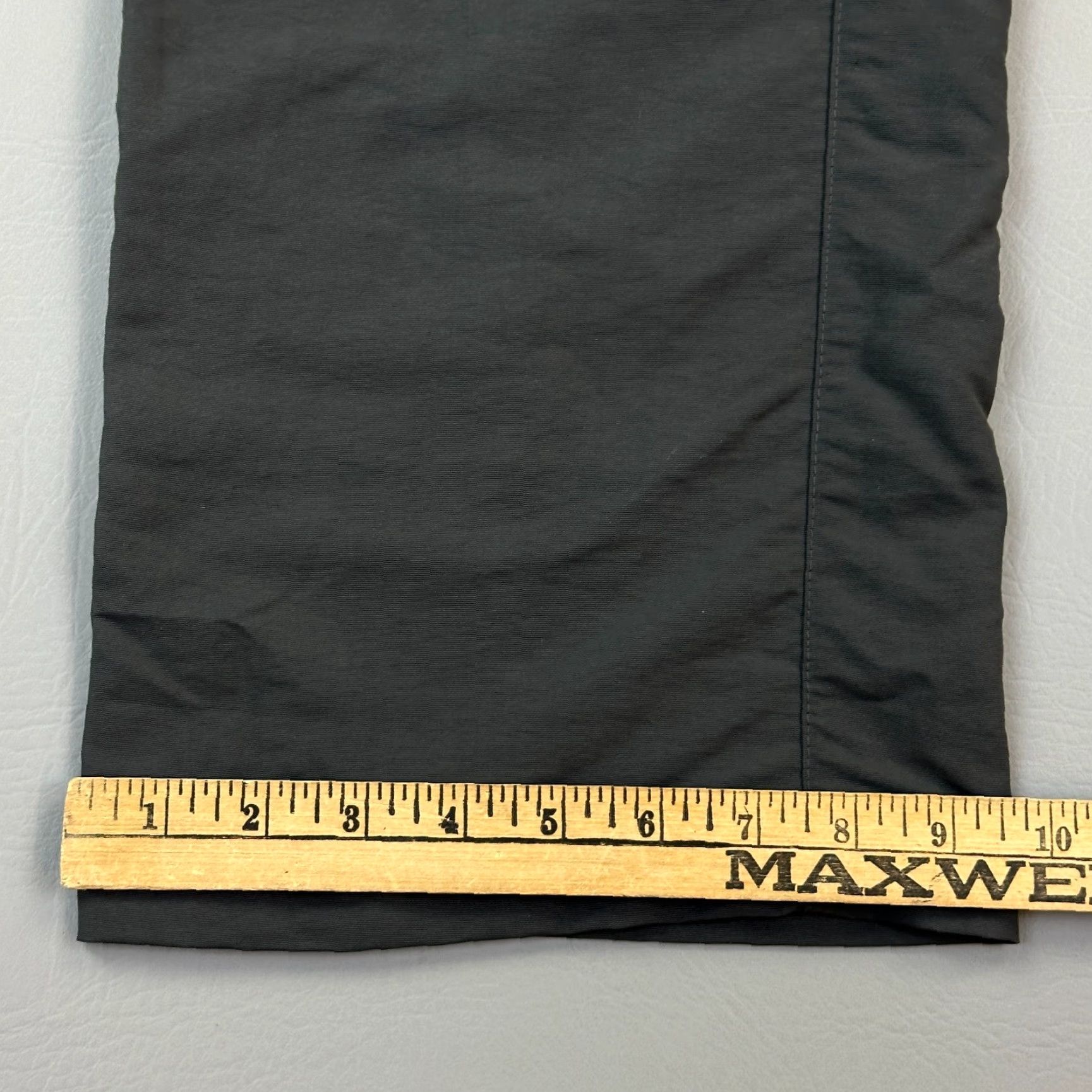 The North Face The North Face Pants Women’s 10 Charcoal Paramount Convertible Roll Up Cargo Size 32" / US 10 / IT 46 - 7 Thumbnail