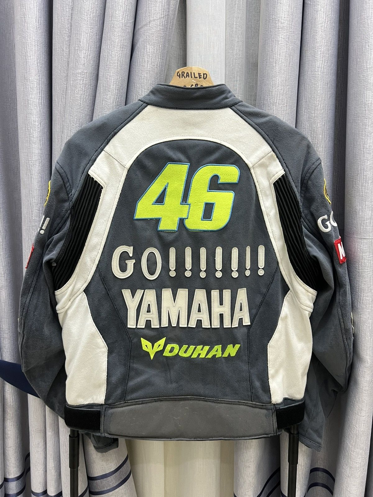 Vintage Vintage Yamaha Go Valentino Rossi MotoGp 46 Motor Jacket Size US M / EU 48-50 / 2 - 7 Thumbnail