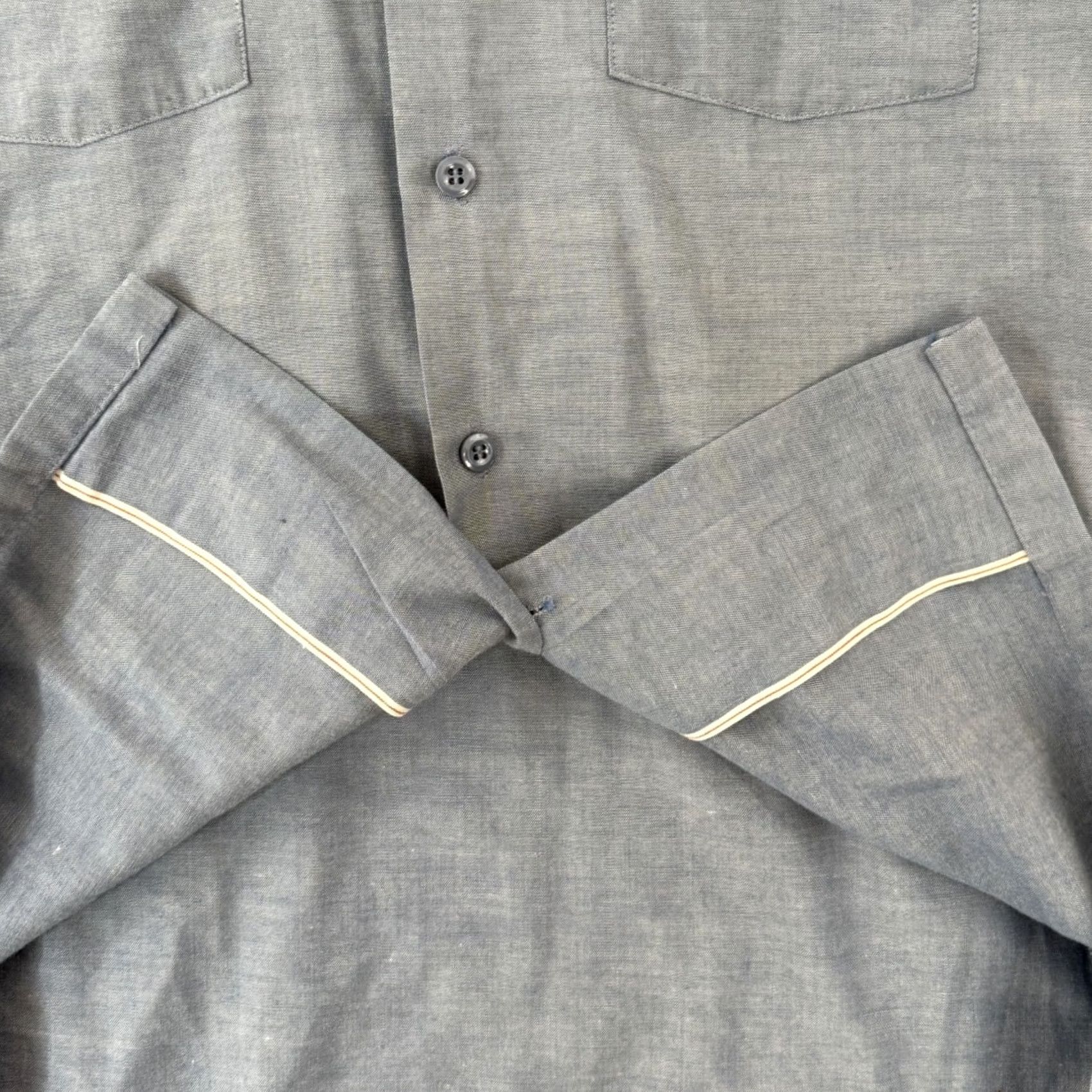 Vintage VINTAGE Seafarer Shirt Mens Small Chambray Button Up 60s USA Navy Seafarer Blue Cotton Blend Short Sleeve Size US S / EU 44-46 / 1 - 7 Thumbnail