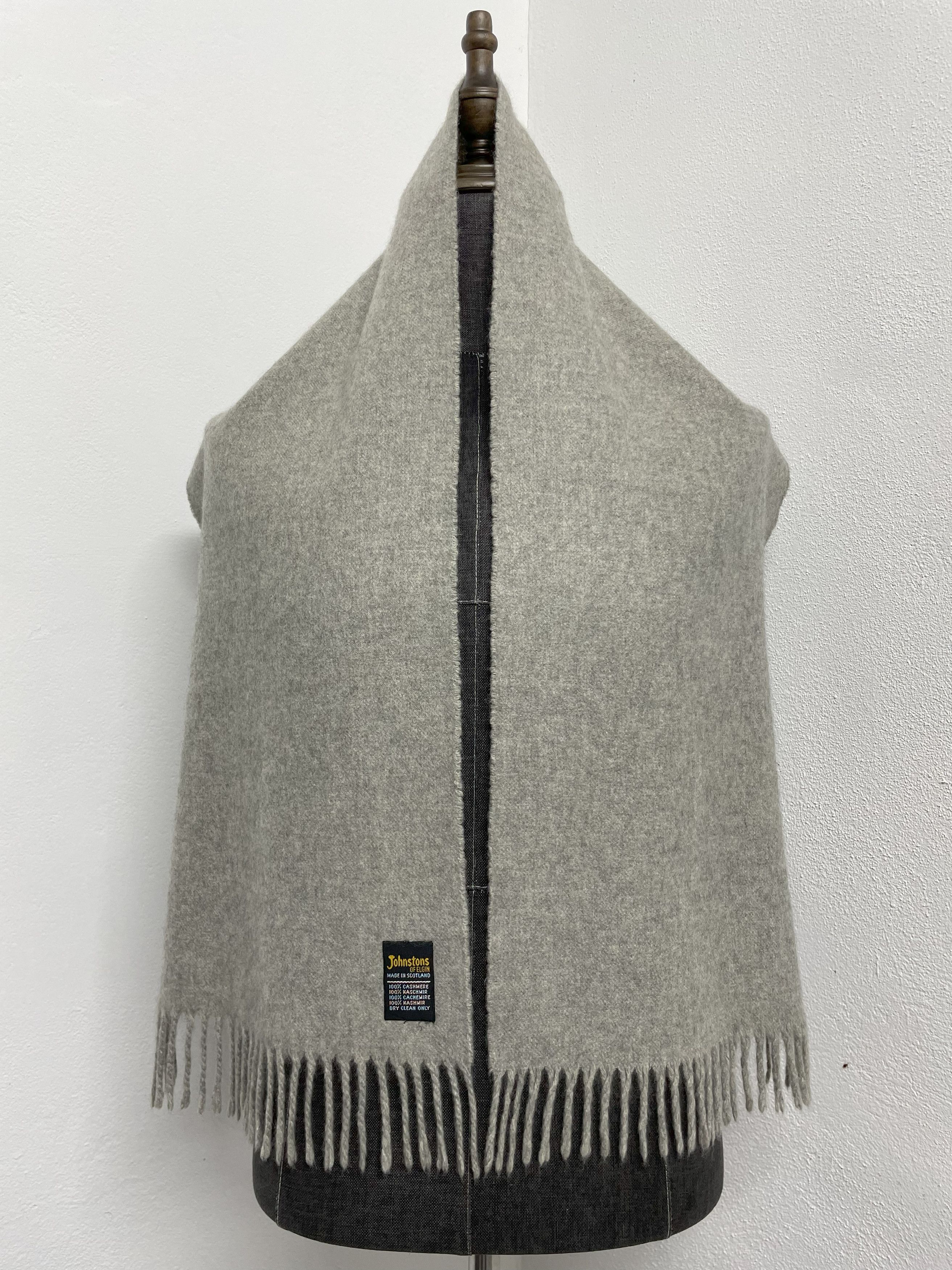 Johnstons Of Elgin Johnston Of Elgin Scarf / Muffler - 6223 Size ONE SIZE - 3 Thumbnail