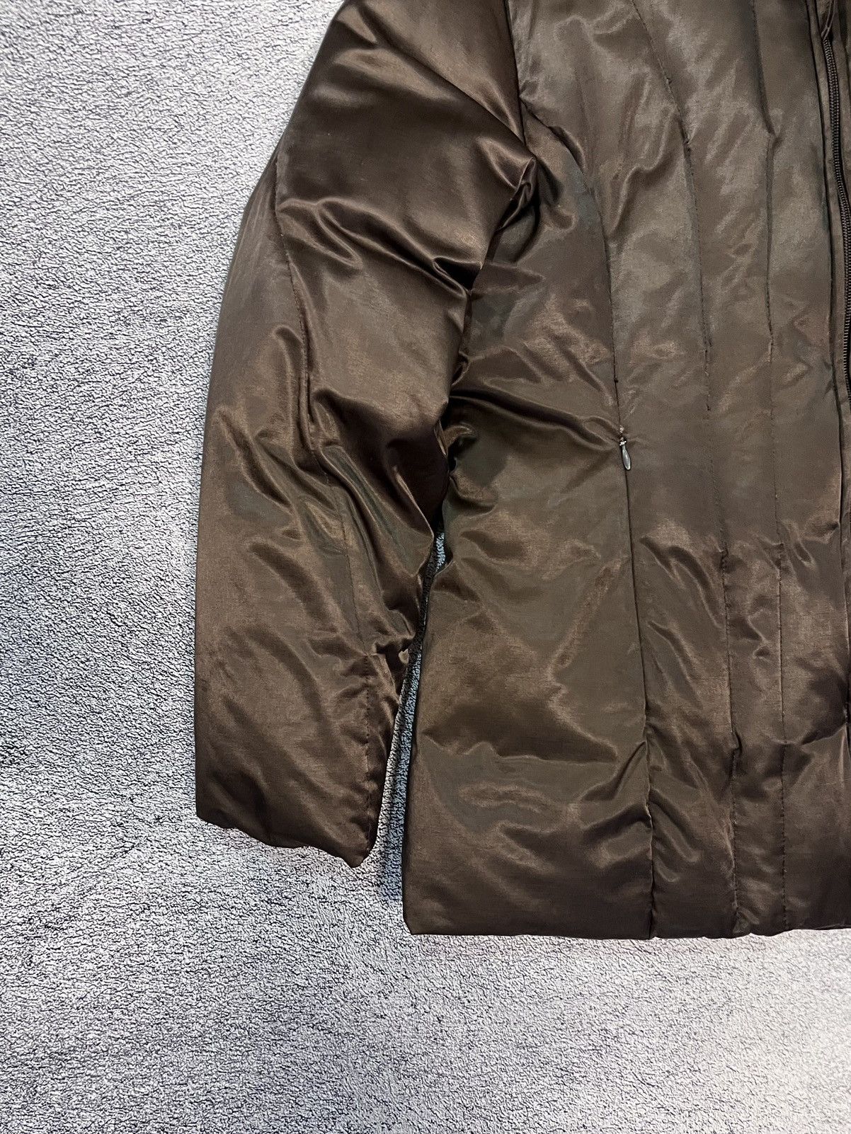 Moncler Vintage Moncler Women Down Puffer Jacket Brown Fur Collar Size M / US 6-8 / IT 42-44 - 14 Thumbnail
