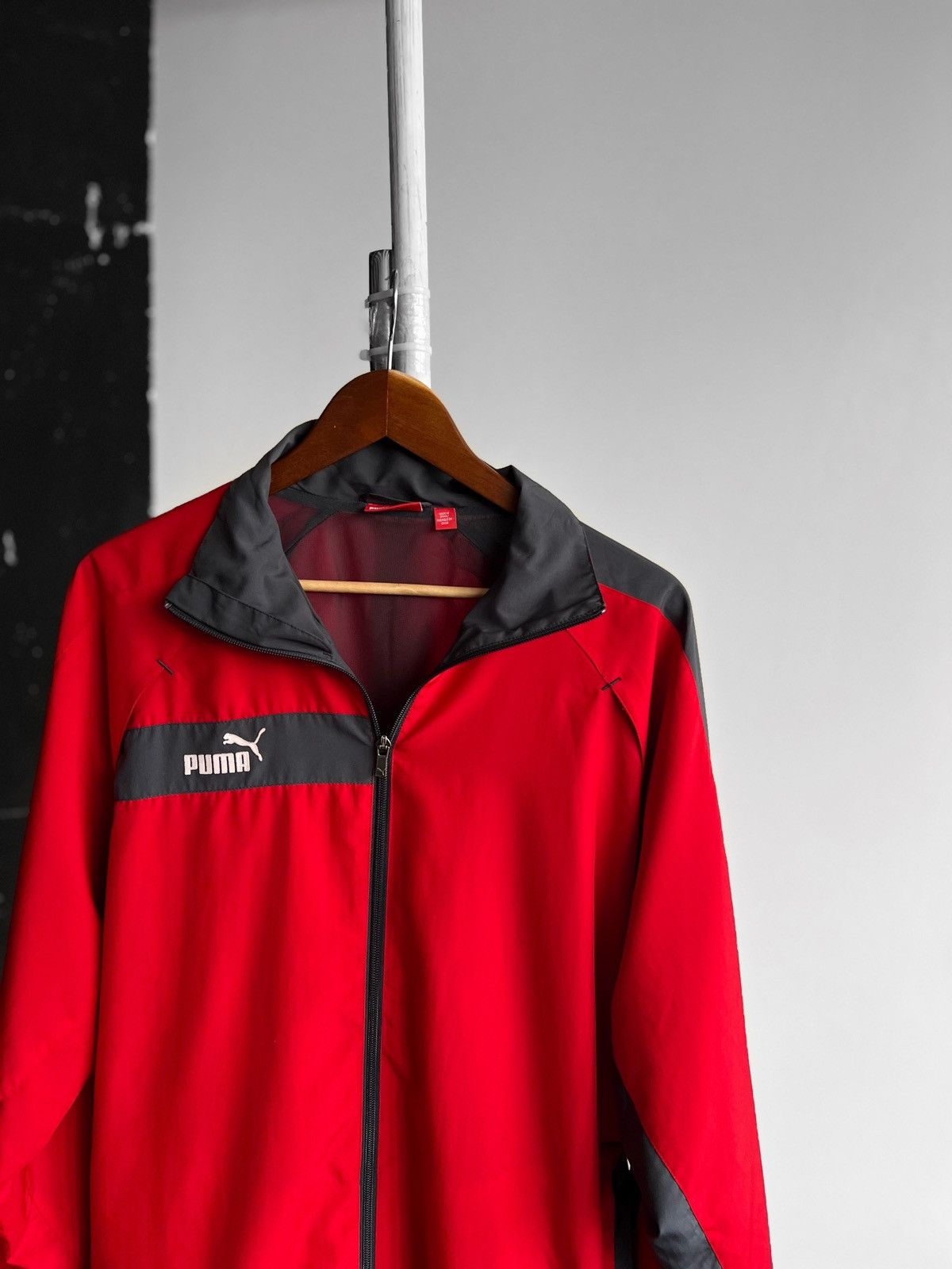 Puma × Vintage Puma King Mens Vintage 00s Red Full Zip Jacket Pockets Logo Size US L / EU 52-54 / 3 - 2 Thumbnail