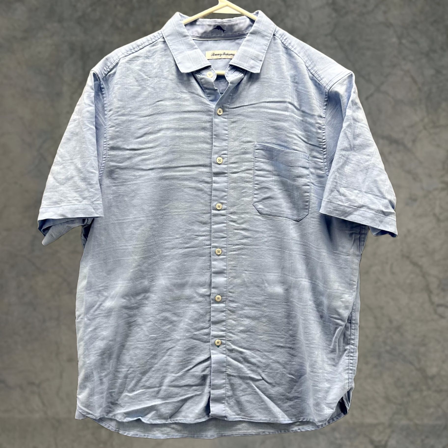 Tommy Bahama Tommy Bahama Shirt Mens Large Blue Solid Short Sleeve Button Front Casual Size US L / EU 52-54 / 3 - 1 Thumbnail