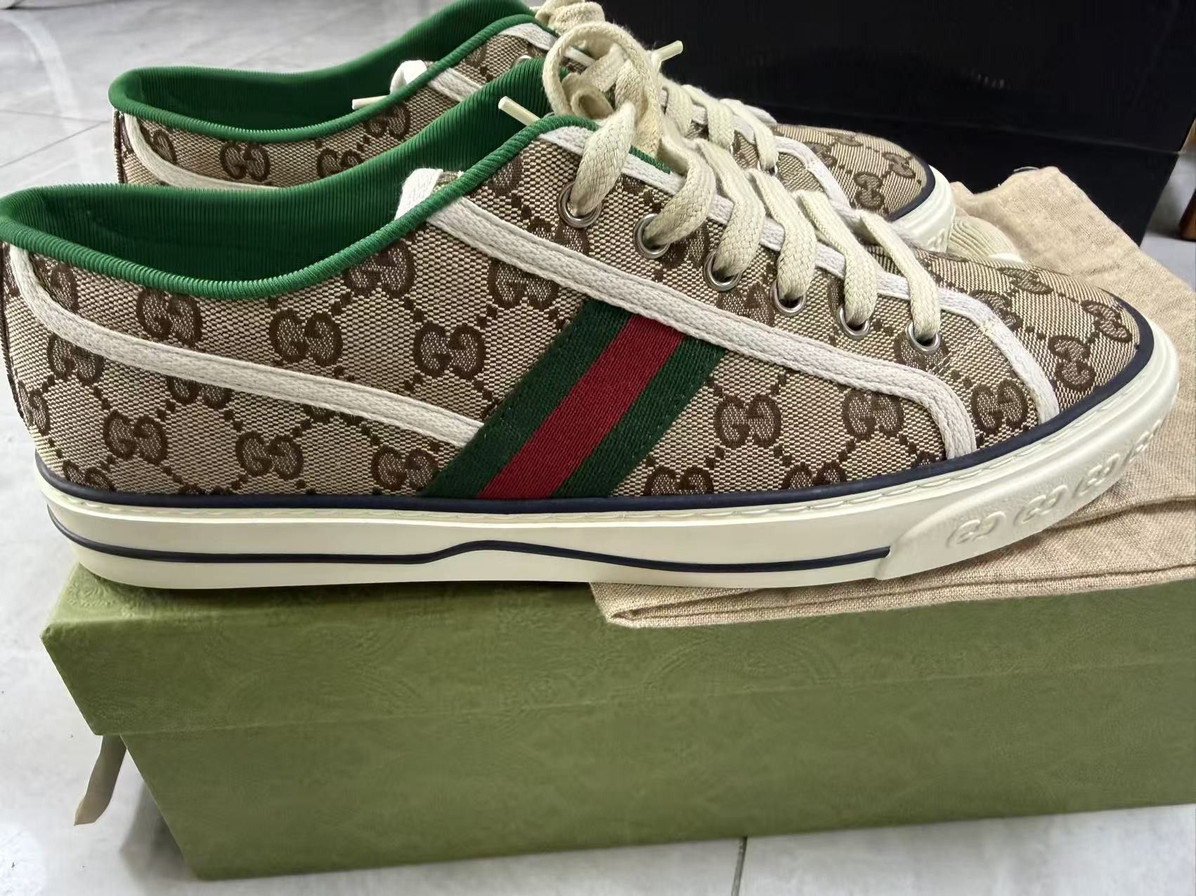 Gucci Gucci Low-Top Sneakers Size US 10 / EU 43 - 2 Thumbnail