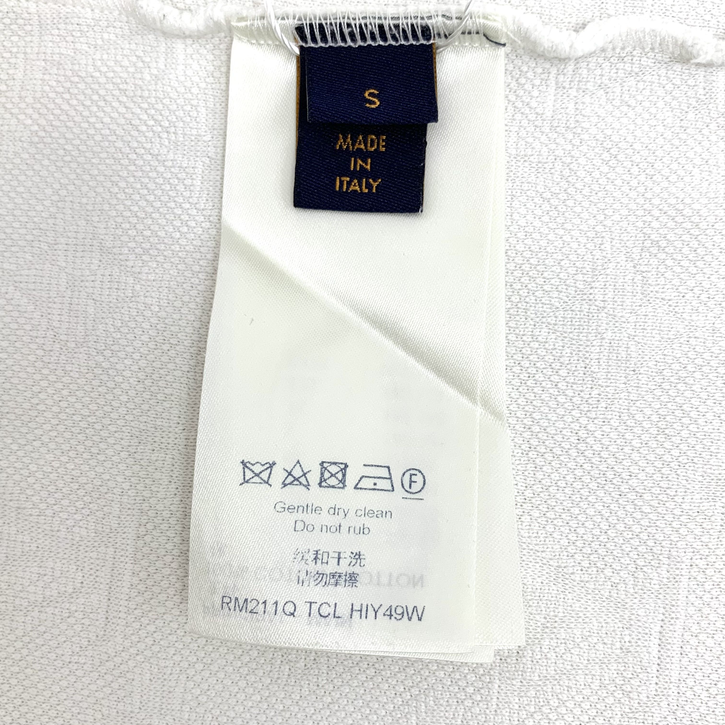 Louis Vuitton Louis Vuitton Monogram Embossed T-Shirt White (S) Size US S / EU 44-46 / 1 - 7 Thumbnail