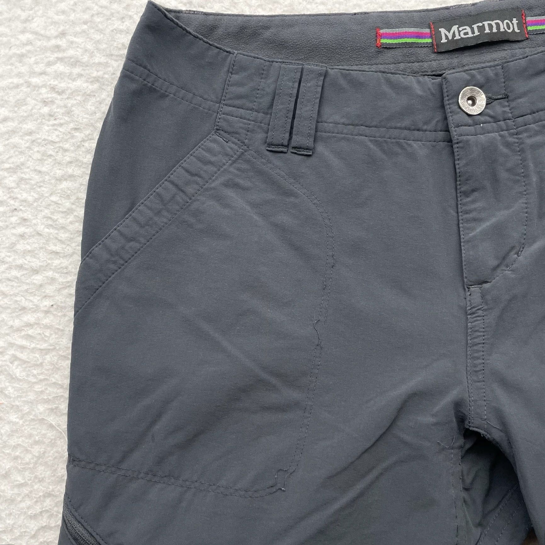 Marmot Marmot Pants Womens Size 6 Gray Convertible Quick Dry Inseam 32 in Casual Regular Straight 31 in Nylon Cotton Elastane Front Flat Pockets Button Size 28" / US 6 / IT 42 - 3 Thumbnail
