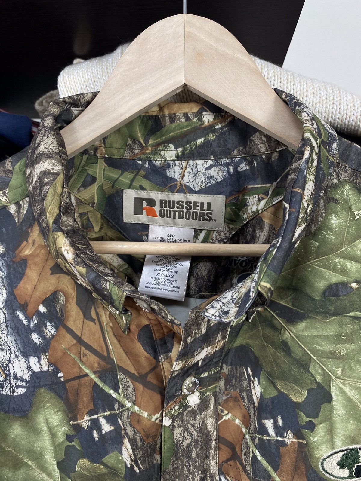Russell Athletic × Vintage Vintage Y2K Russell Outdoor Real Tree T-Shirt Size US XL / EU 56 / 4 - 6 Thumbnail