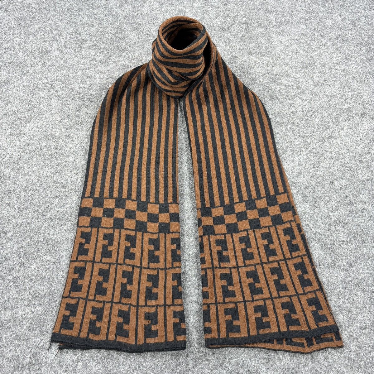 Fendi × Vintage Fendi # D729 # Muffler # Neckwear Size ONE SIZE - 1 Thumbnail