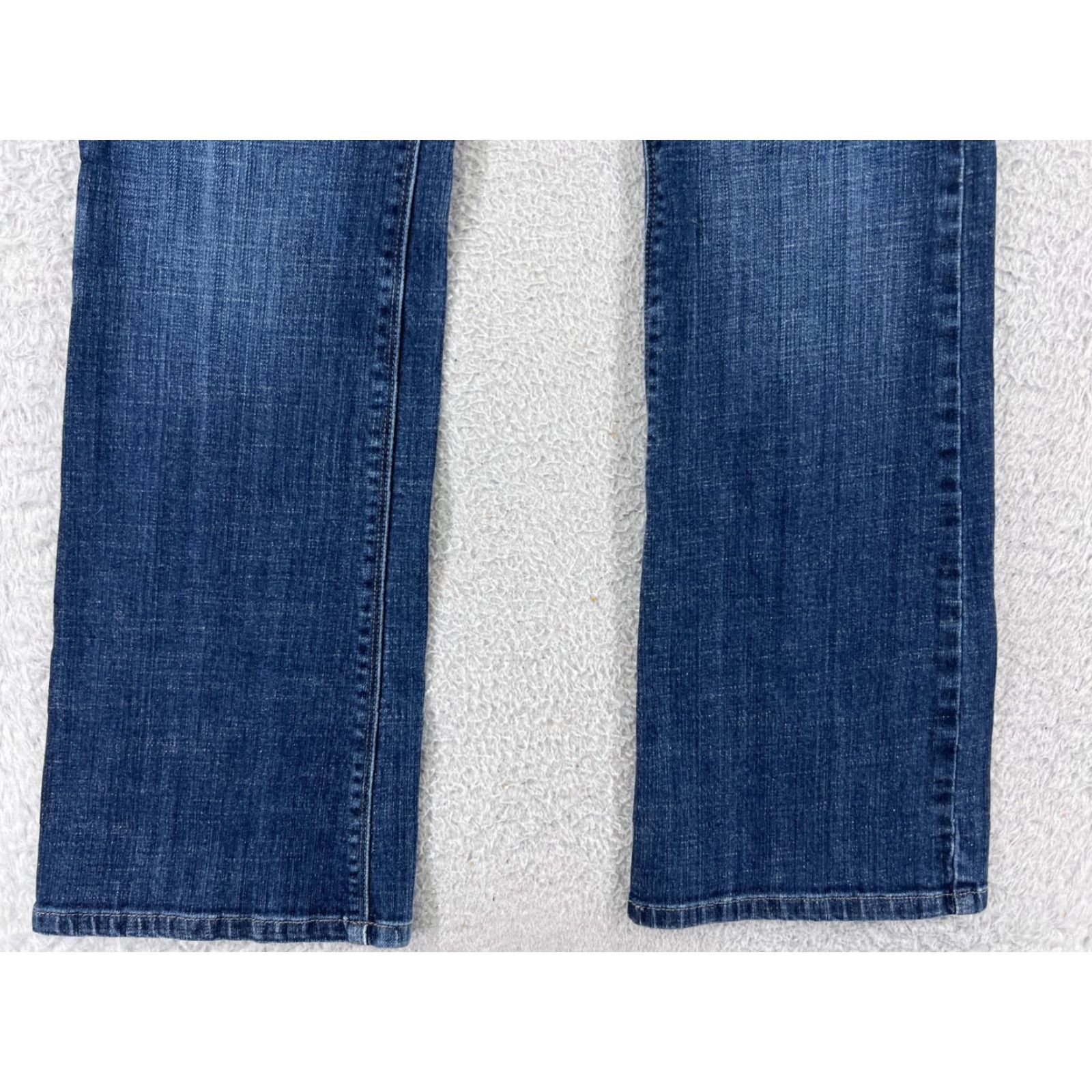 White House Black Market White House Black Market Jeans Women 10 Blue Bootcut Denim Low Rise Jeans Size 32" / US 10 / IT 46 - 4 Thumbnail