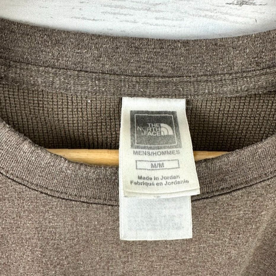 The North Face VINTAGE The North Face Long Sleeve T-Shirt Mens Medium Crew Neck Brown Outdoor 2000s Size US M / EU 48-50 / 2 - 3 Thumbnail