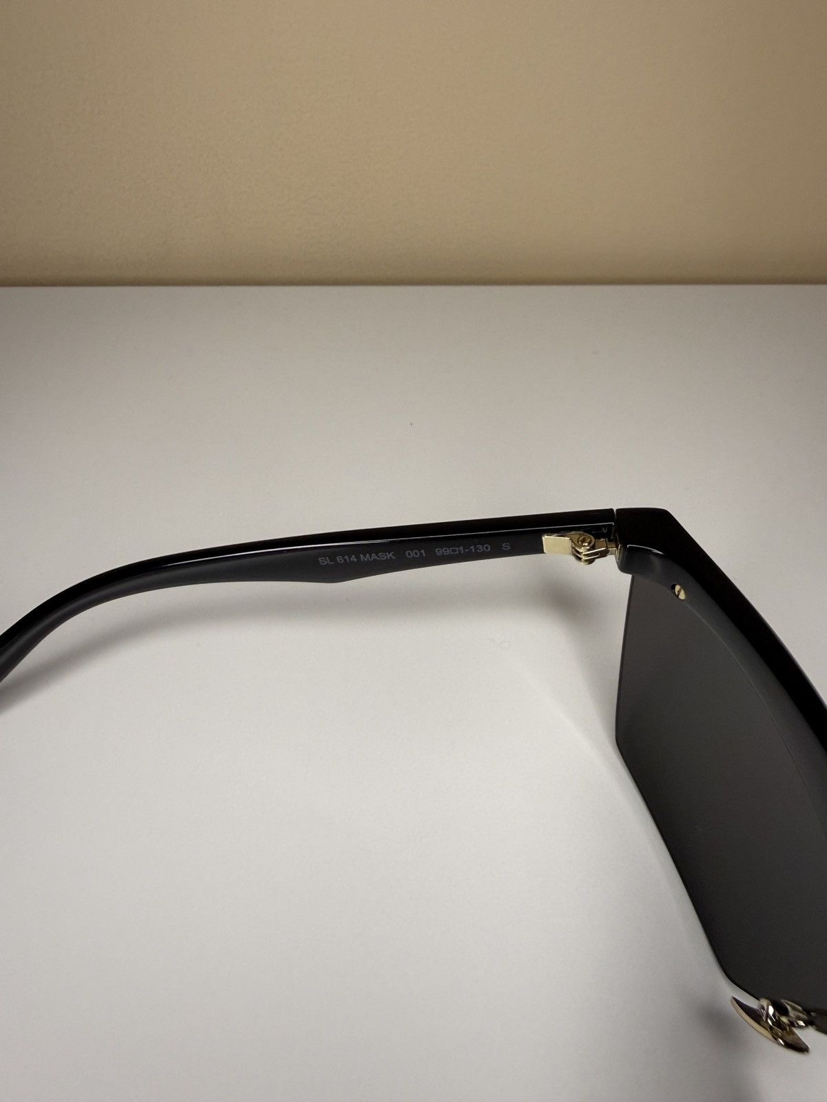 Saint Laurent Paris Saint Laurent 614 Mask 001 Size ONE SIZE - 9 Thumbnail