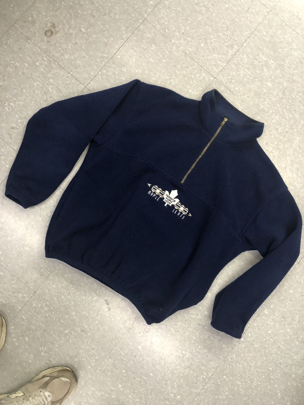 NHL × Vintage Vintage 90's half Toronto Maple Leafs zip fleece Xl sleeve Size US XL / EU 56 / 4 - 1 Thumbnail