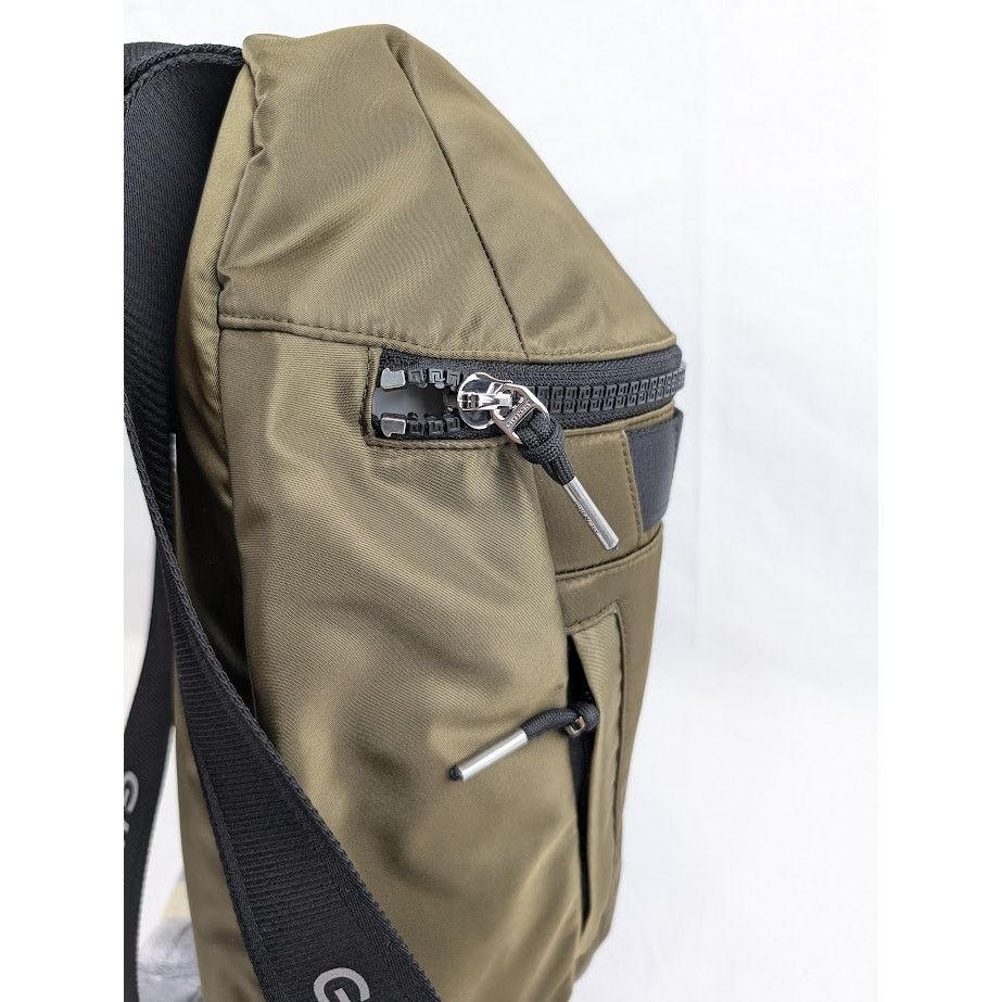 Givenchy o1rshd1 Size: OS / G-Trek Backpack in Khaki Size ONE SIZE - 7 Thumbnail